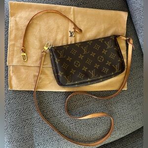 Louis Vuitton Monogram Pochette Crossbody Bag